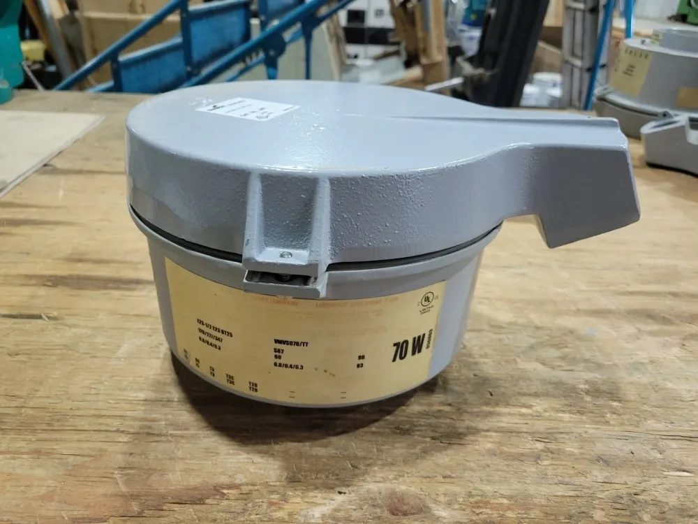 Luminaire VMVS070/TT Fixture Ballast Body w/ JM5 1-1/2" Mounting Module