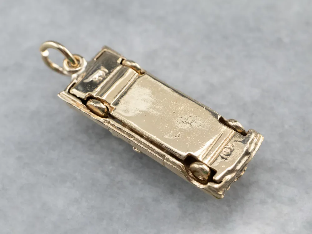 Vintage Cadillac Style Car Gouden Charm voor motoren zonder tussenkomst