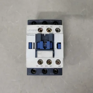 12 Amp, 3 Pole, 1NO+1NC, 120 VAC Coil Contactor LC1D12G7 | Lange levensduur | Vochtbestendig