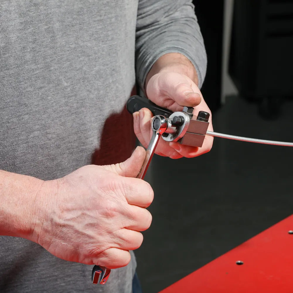 ARES 18025 - 3/16-inch Tweevoudig Flaring Tool