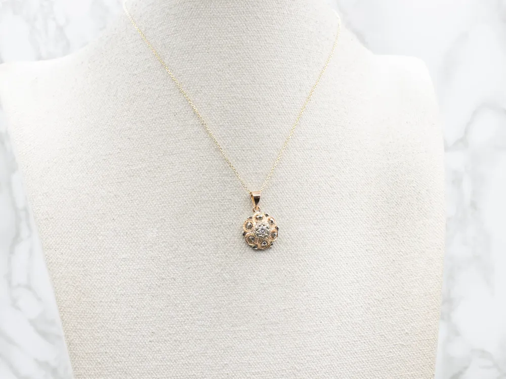 Ornate Two Tone Gouden Diamond Pendant