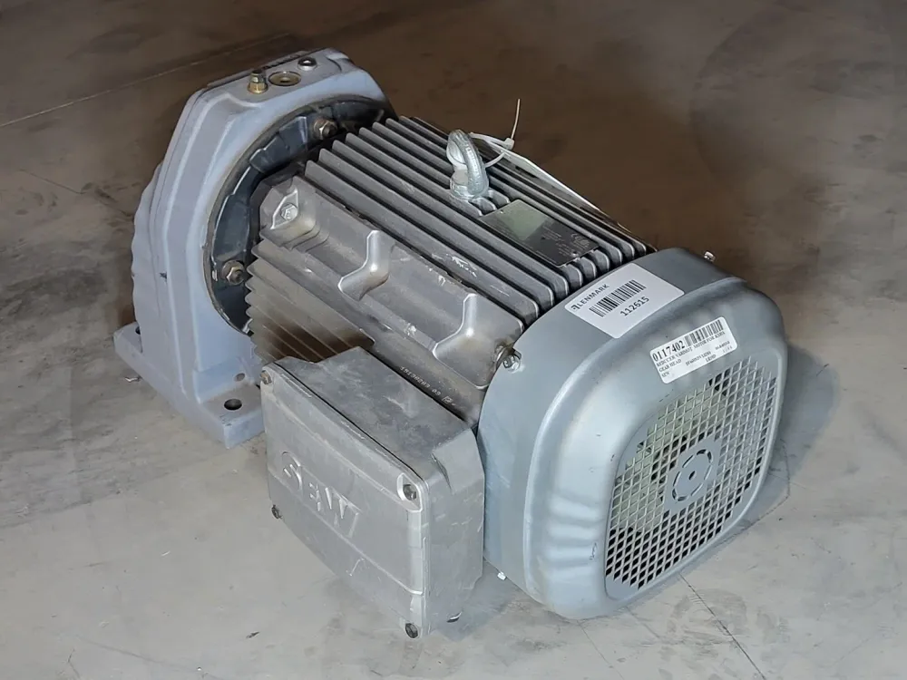 3.48:1 Ratio, Gearmotor RX87/ w/ 12.3 hp Electric Motor