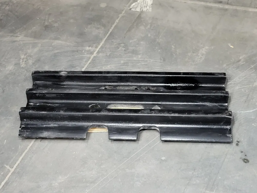 Track Shoe 4409426