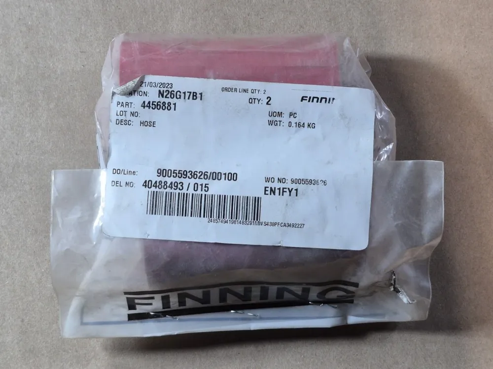 Metaal- 31.75 mm Inner Diameter Coolant Hose 445-6881