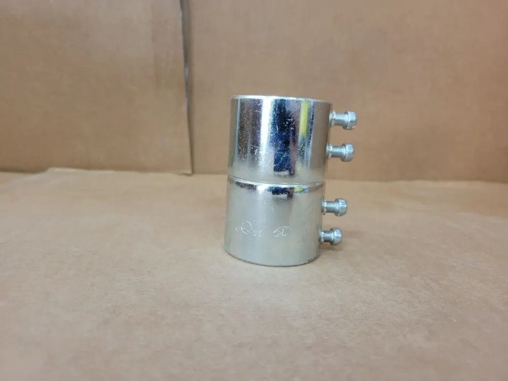 1-1/2" EMT Set Screw Coupling CI5512 (Box 25)