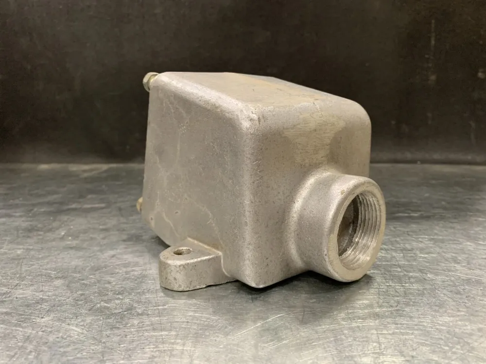 60 Amp Back Box 1-1/4" Hub ARE46