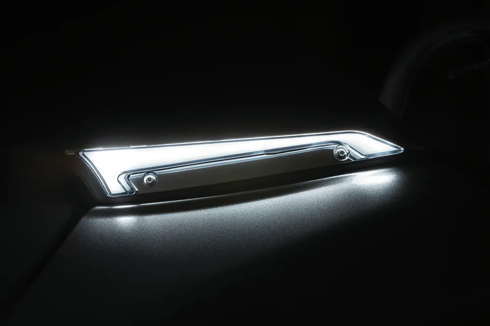 Race Luces Led Del Adorno Del Parabrisas Tracer Cromado Para Harley Davidson