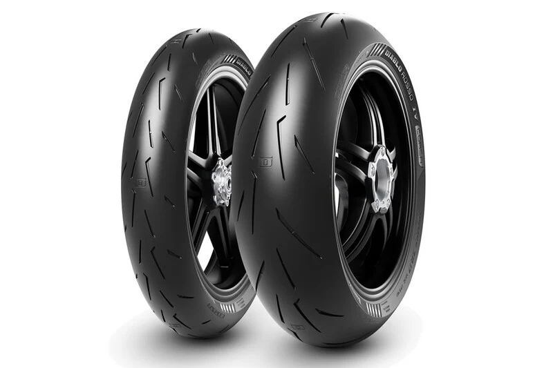 Neumático PIRELLI DIABLO ROSSO IV CORSA 180/55 ZR 17 M/C (73W) TL