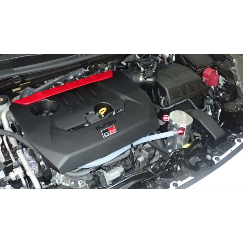 Olie aftappen GReddy Oil Catch Tank Toyota Yaris GR
