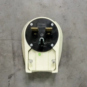 30 Amp, 250V Angle Nylonstof Plug 9530-ANP met 400A Piekstroom