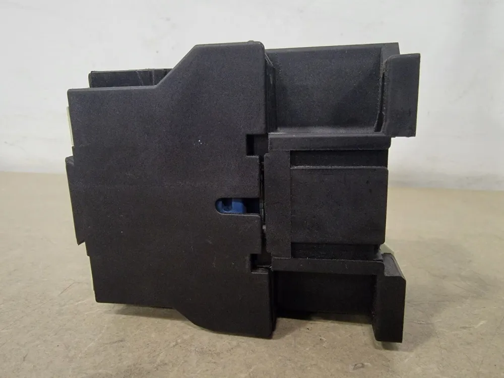 Contactor LC1D3210, 50A, 600V, 30HP