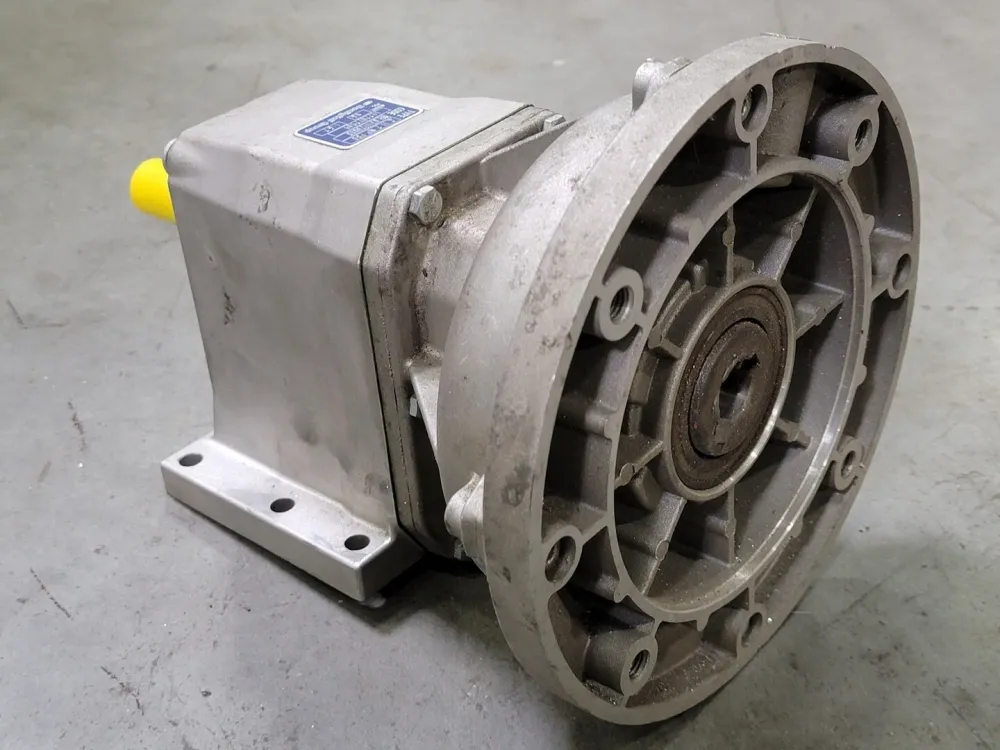 1:62 Ratio, Helical Gear Unit C Series C 11 2 NP P80