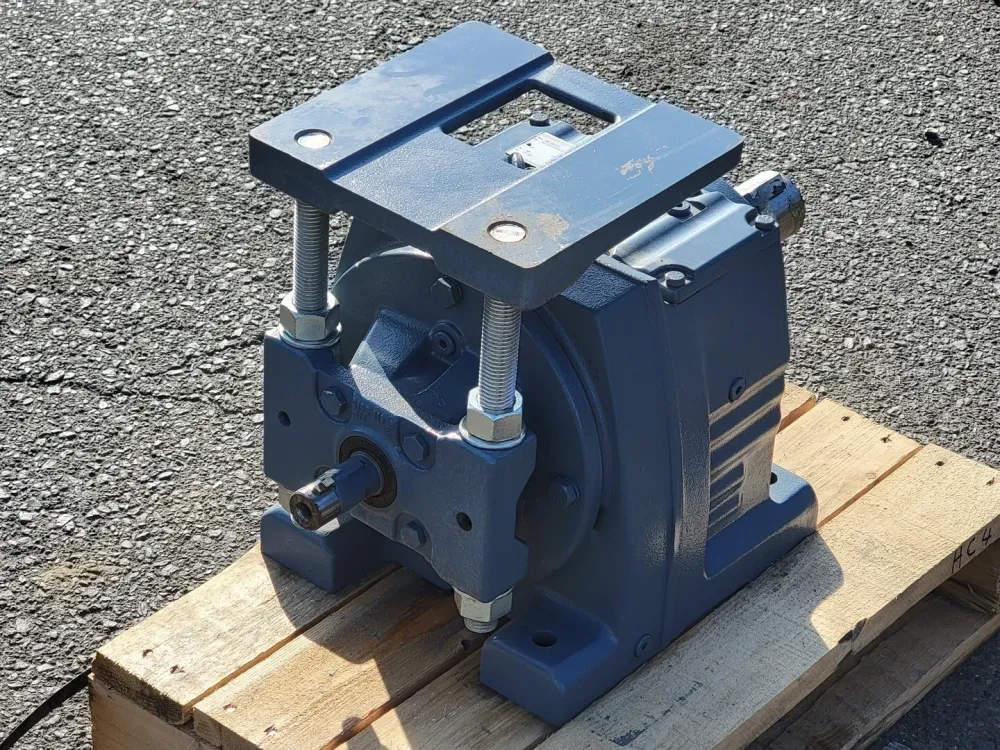 23.40:1 Ratio Gear Reducer R87 AD3/P