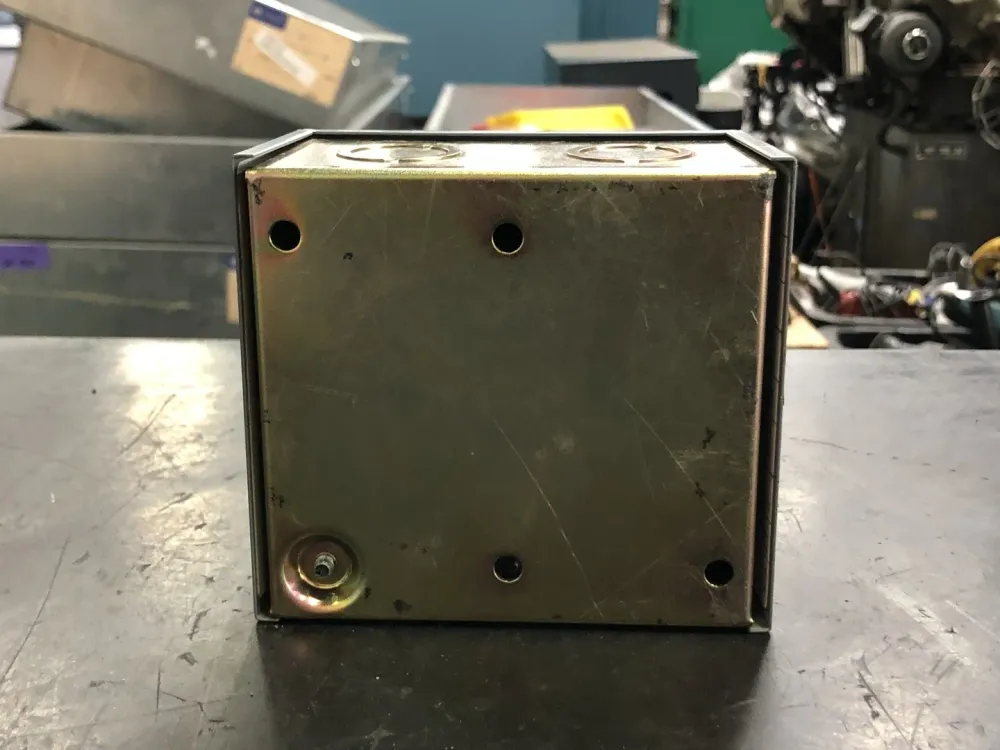 1 hp, NEMA Size 1, 277 VAC Handbediend Starter 2510-FG71