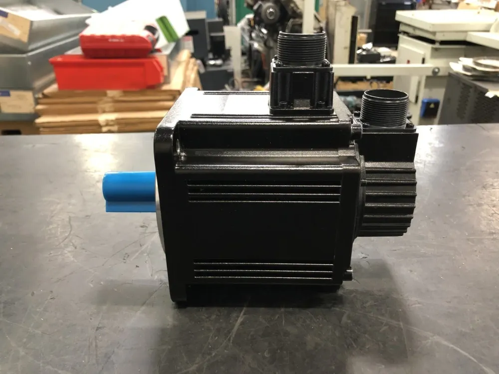 Voorzijde bestuurder 1.5 kW Servo Motor ECMA-E11315RS