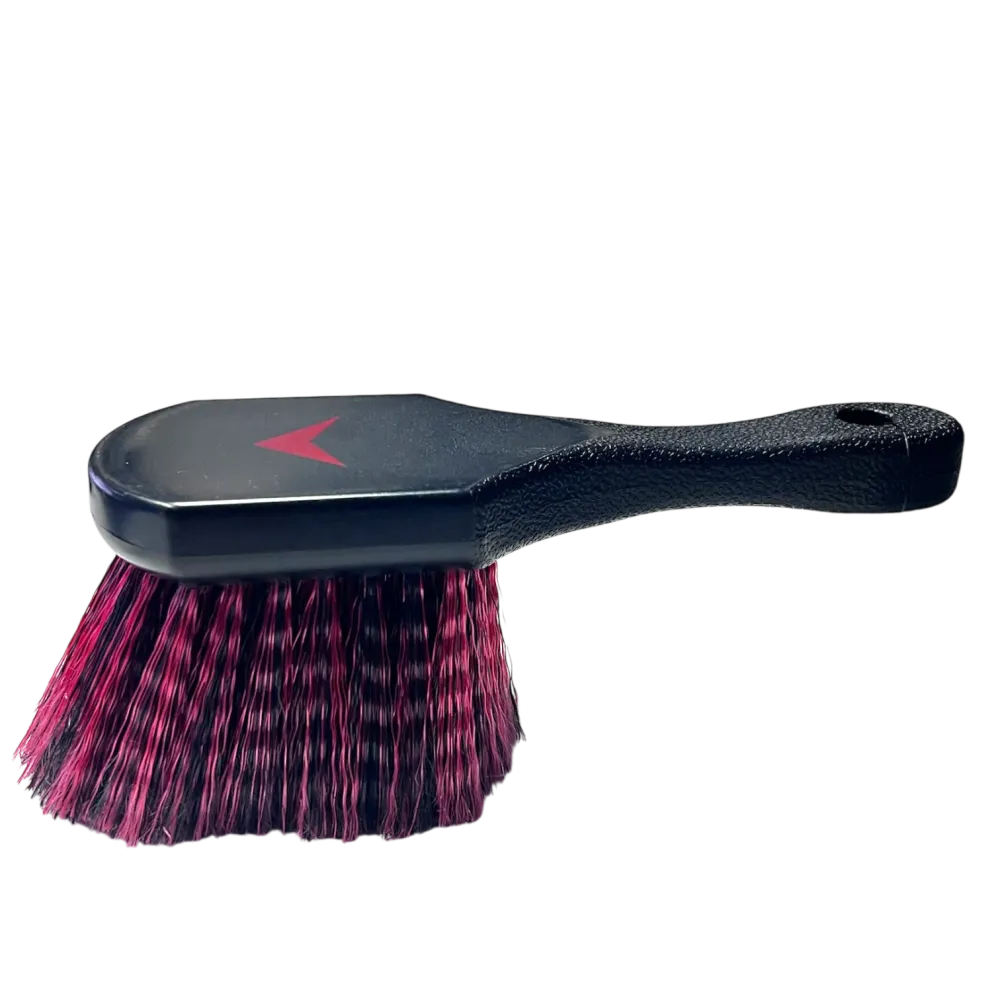 Montage- Wheel & Tire Brush Cleaning