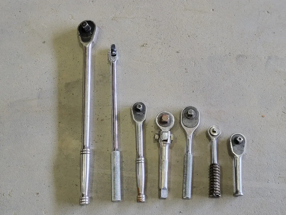 Assorted Ratchet 1/2" & 3/8" Drive, SA12AL, SA38A, 5266, 5249 met druppelstop