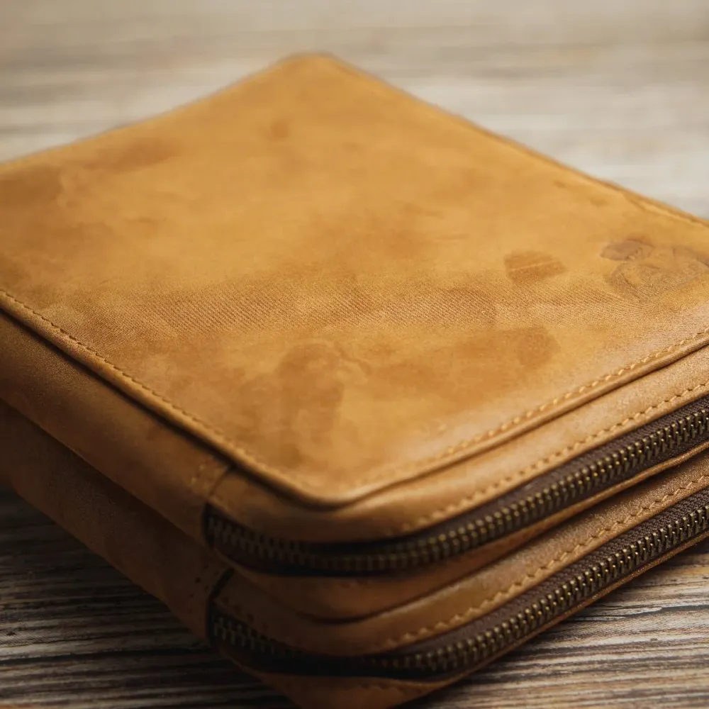 Yak Leather 26 Double Sided Zipped Pen Holder - Tan
