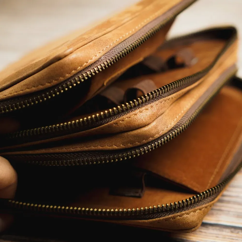 Yak Leather 26 Double Sided Zipped Pen Holder - Tan