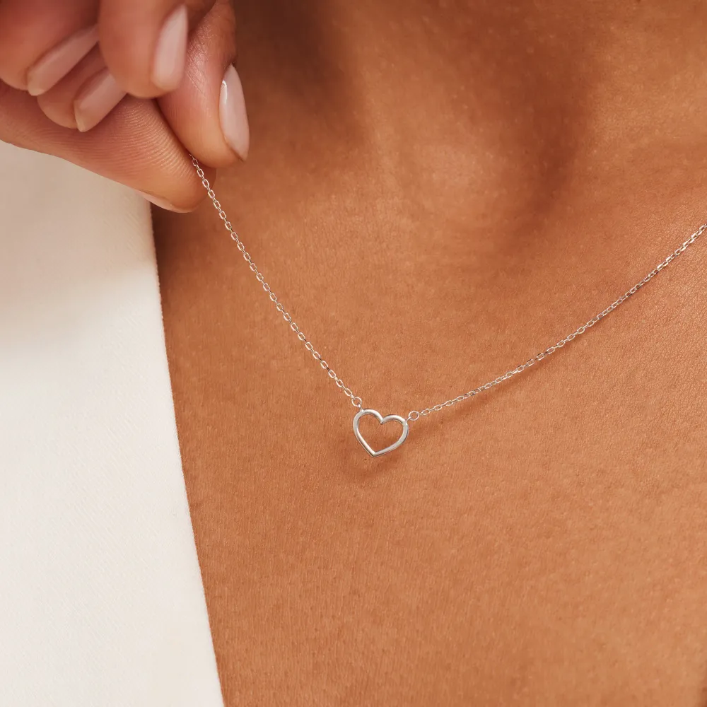 Saint Germain Amore 14 karaat witgouden ketting met hartje