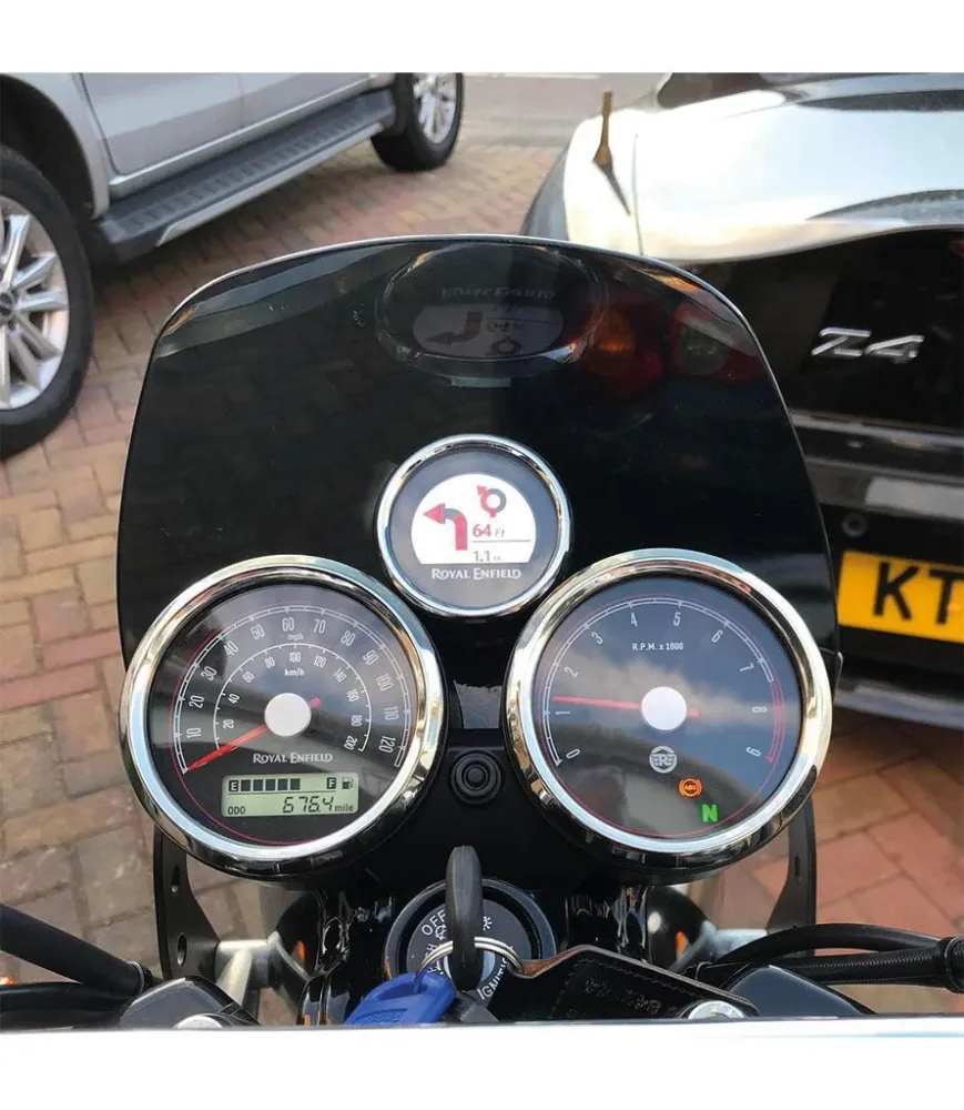 Tripper Navigation System Interceptor and Continental GT 650 - Royal Enfield