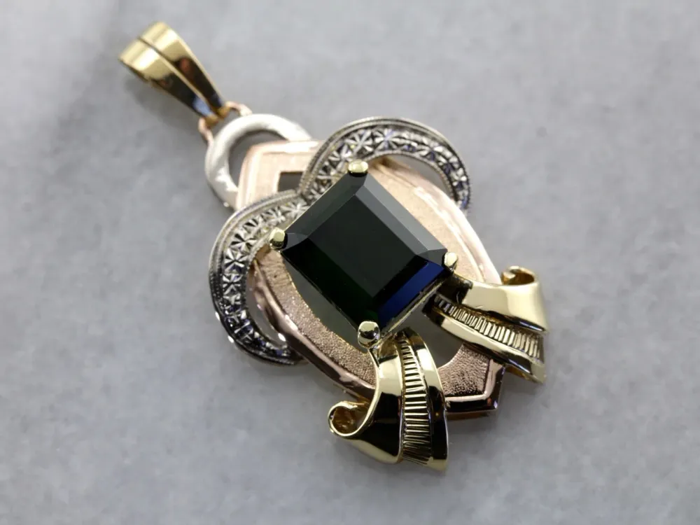 Retro Era Statement Pendant, Green Tourmaline Tri Color Verguld