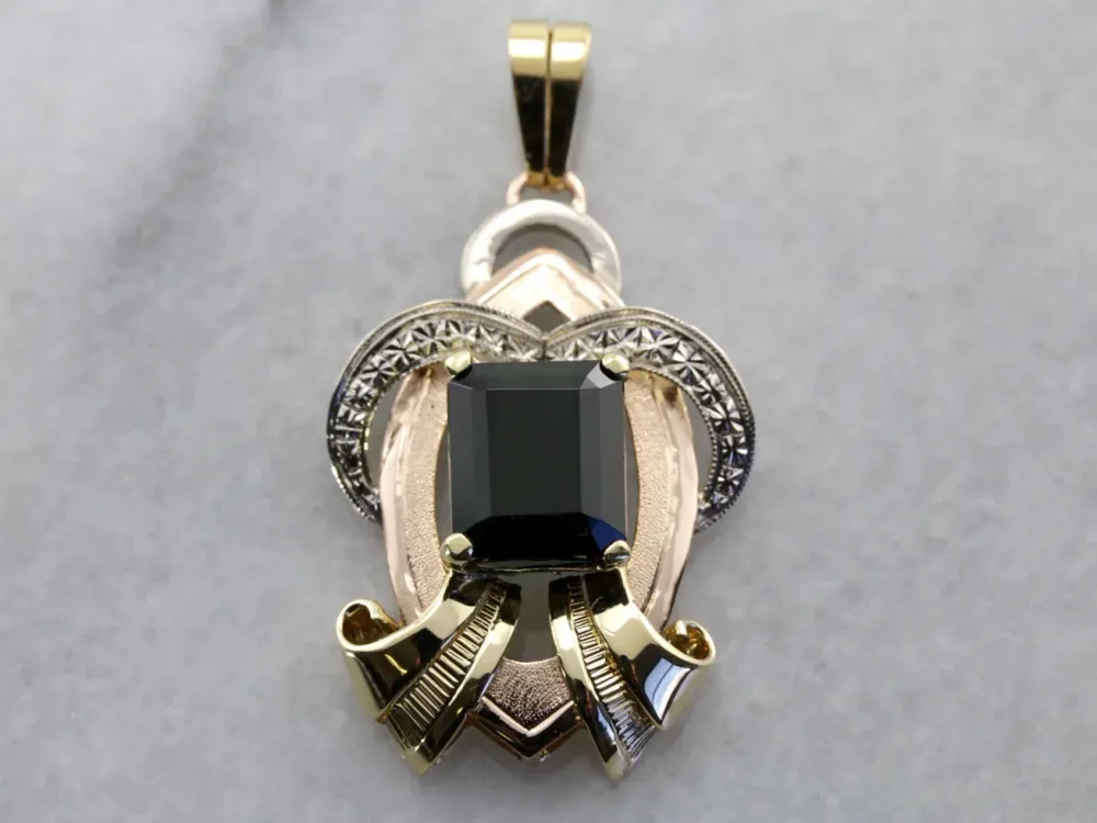 Retro Era Statement Pendant, Green Tourmaline Tri Color Verguld