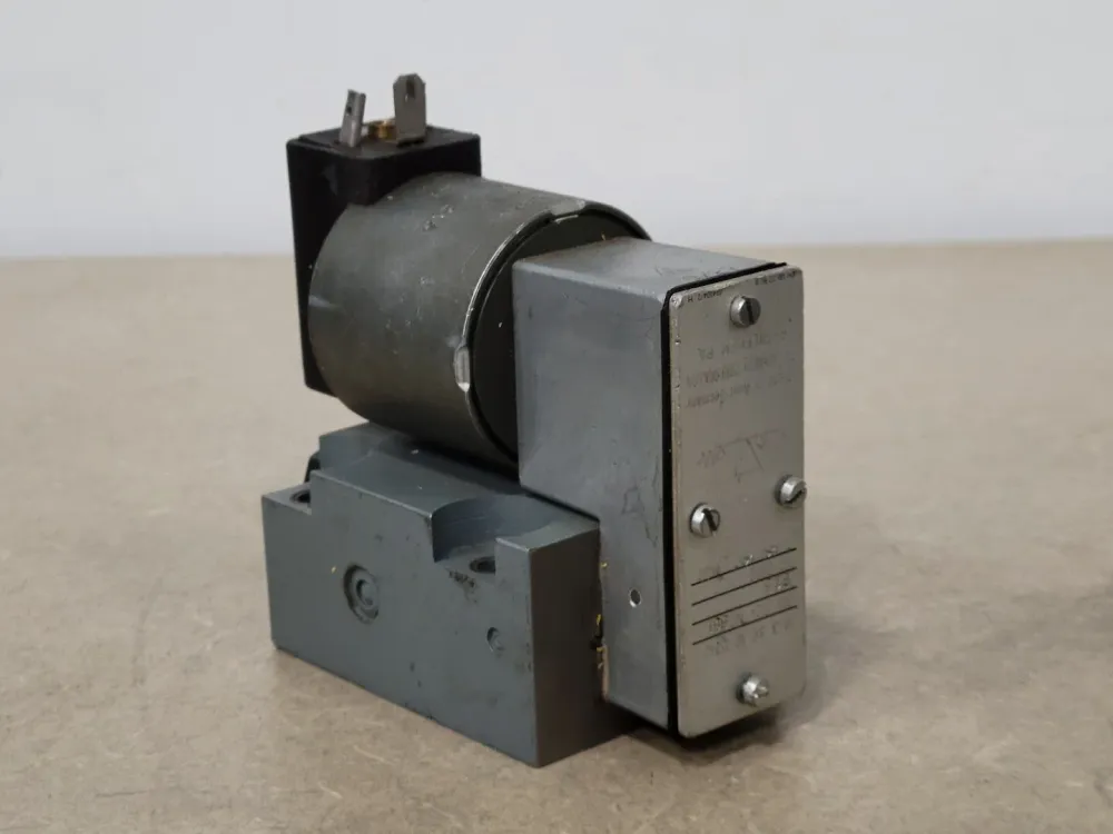 Directional Seat Valve M-3 SE 10 U24/315 G24 NZ55L, Hydronorma GS-50-4N-B, 24 compatible met Renault 1.5 dCI