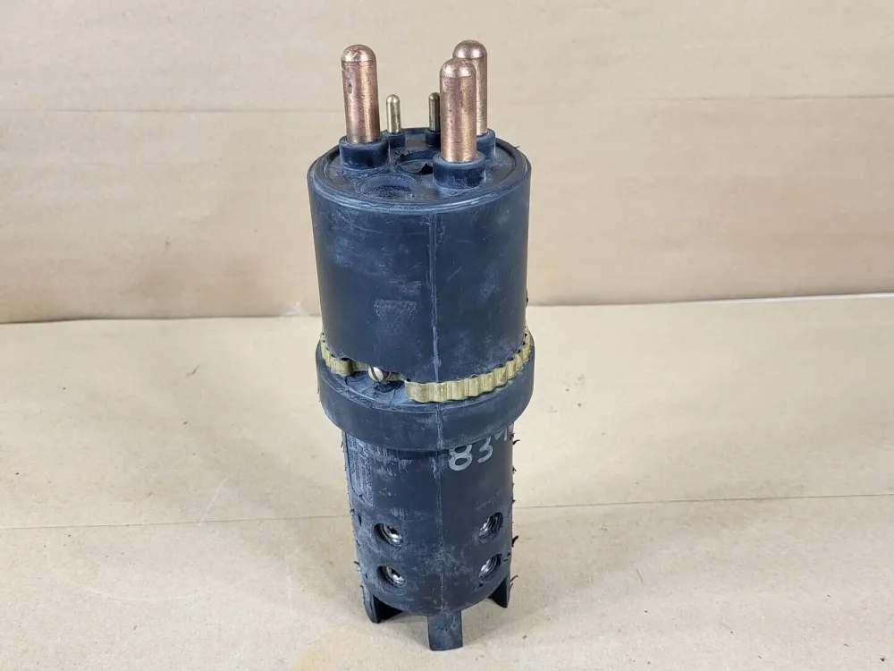 225Amp, 750Volts, 3P+G, Uni-Lock Connector 8346-13