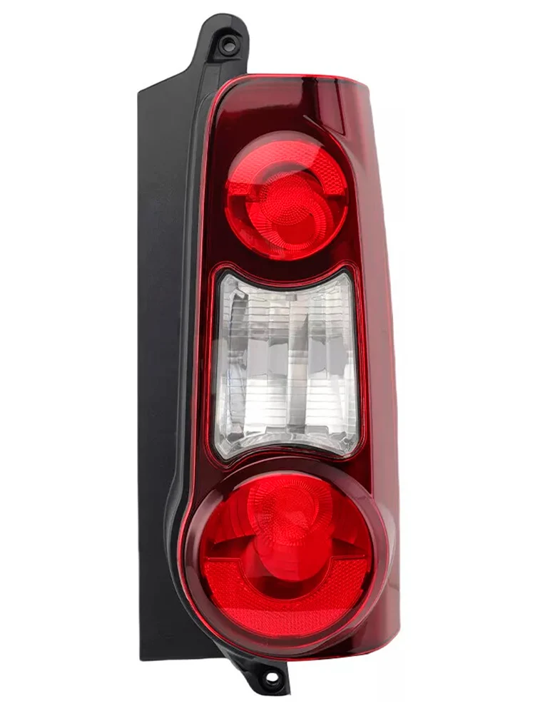 2012-2019 Peugeot Partner Mk2 Van (schuurdeurenmodellen) Rechter achterlichtlensbehuizing 9677205480