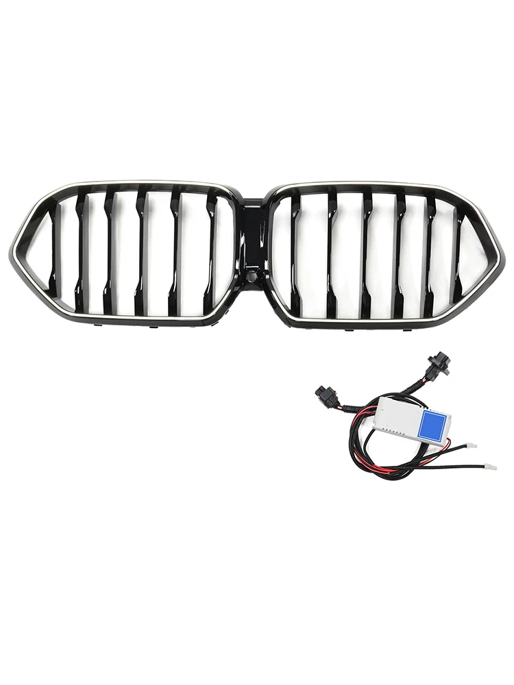 2020-2022 BMW X6 G06 M50i met cameragat, zwarte voorbumpergrille, grill