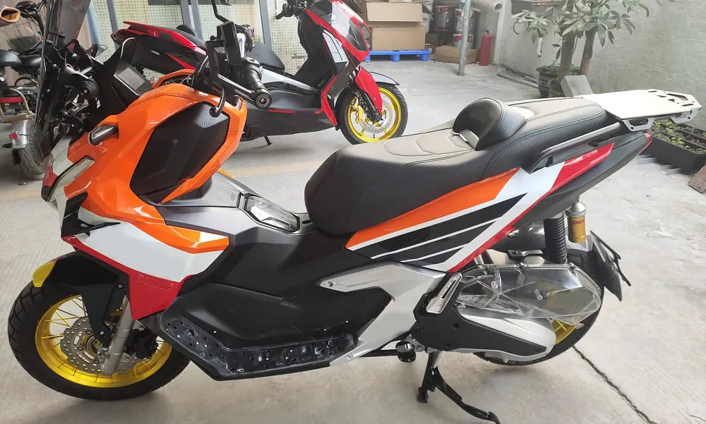 Amotopart 2022-2024 Honda Adv160 Black White Orange Fairing Kit