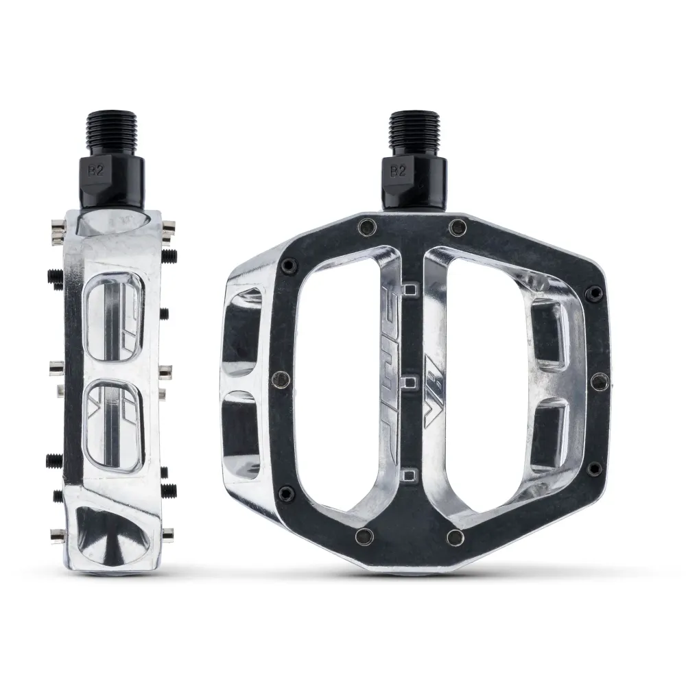 DMR V8 CLASSIC vlakke pedalen Zilver