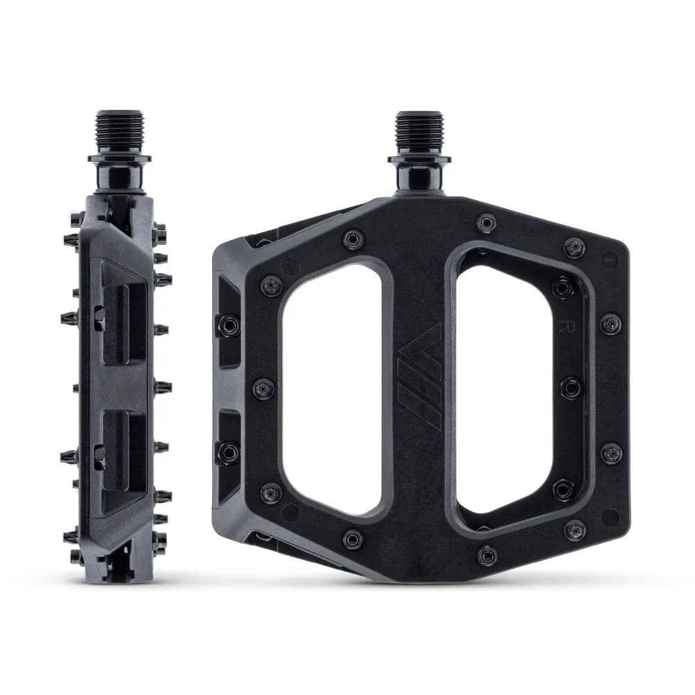 DMR V11 Platte Pedalen Zwart