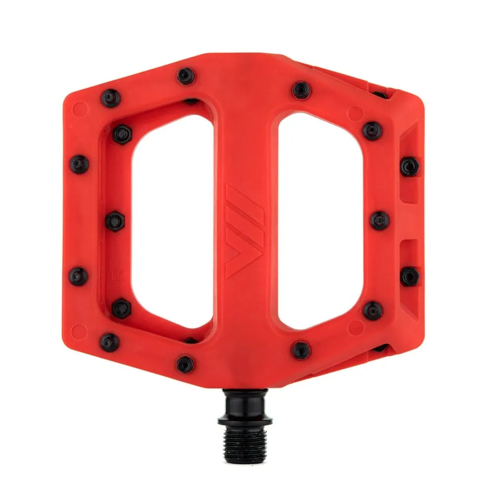 DMR V11 rode platte pedalen