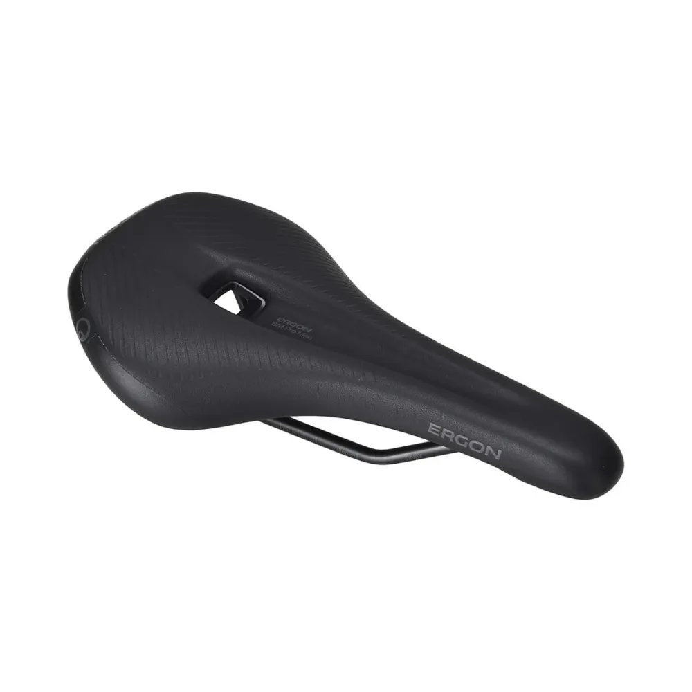 ERGON SM PRO M/L zadel TiNox rails