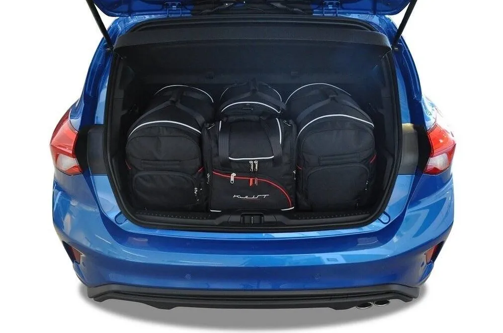 Kjust reistassenset geschikt voor Ford Focus (IV) vijfdeurs (2018-)