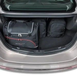 Kjust reistassenset geschikt voor Ford Mondeo Sedan (2014-)