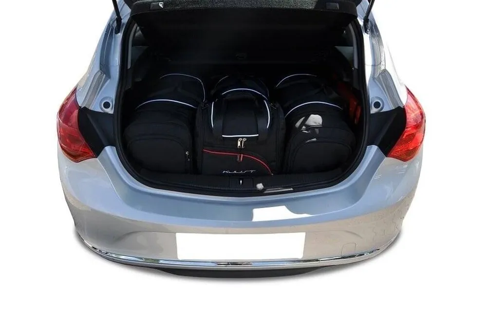 Kjust reistassenset geschikt voor Opel Astra (J) vijfdeurs (2009-2015)