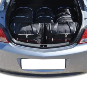 Kjust reistassenset geschikt voor Opel Insignia () vijfdeurs (2008-2017)