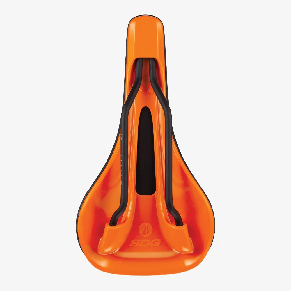 SDG BEL-AIR V3 Rails Lux Gelegerd Zadel Zwart/Oranje