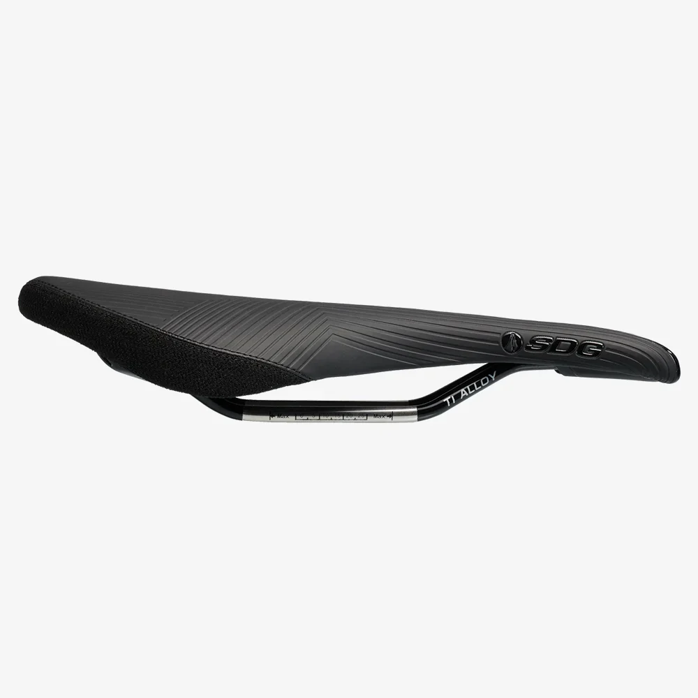 SDG DUSTER P MTN Rails Ti-Alloy Zadel Zwart