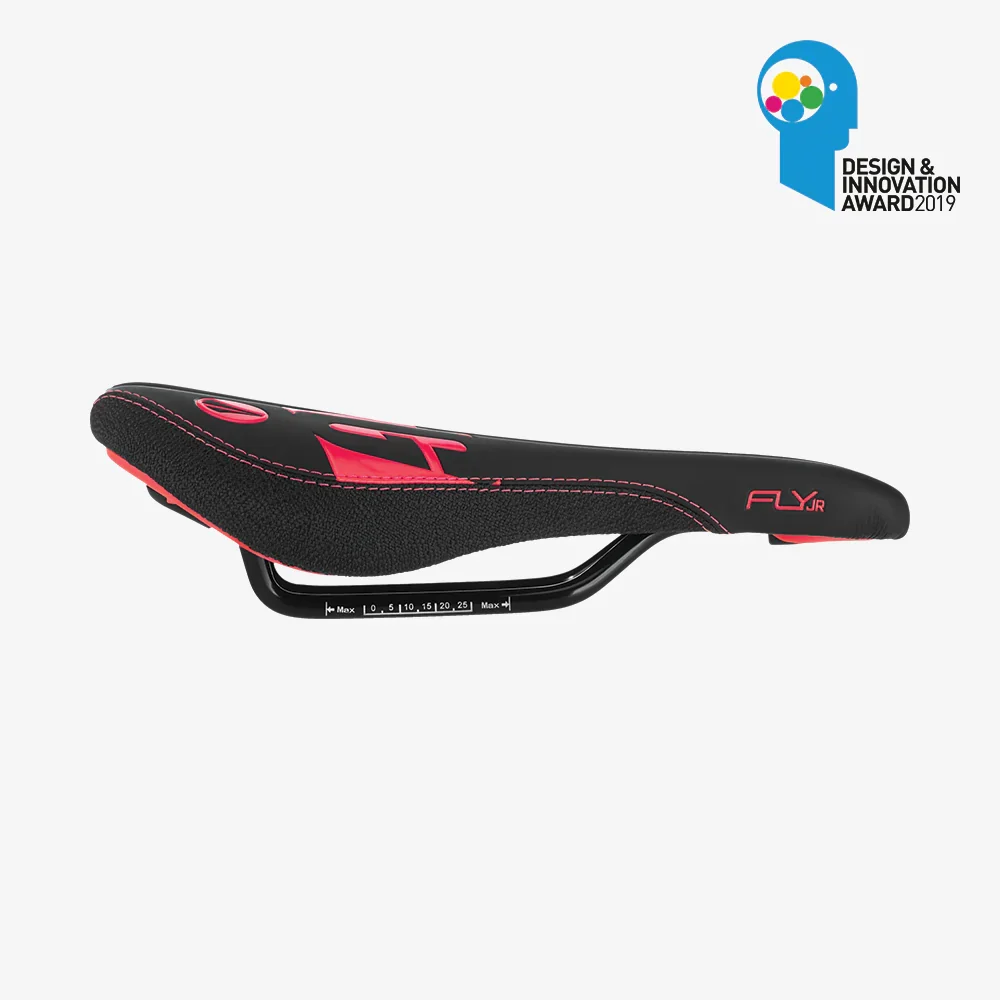 SDG FLY Junior Zadel Zwart/Rood