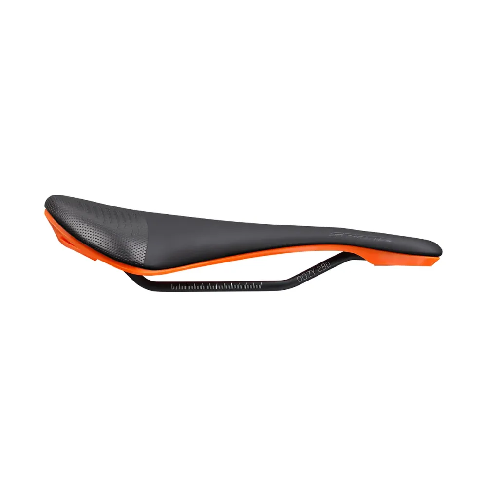 SPANK OOZY 280 144mm Zadel CrMo Rails Oranje