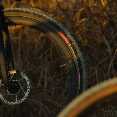 VITTORIA TERRENO T90 MUD Gravel Endurance 700x45c Tubeless Ready Zacht Bruin band