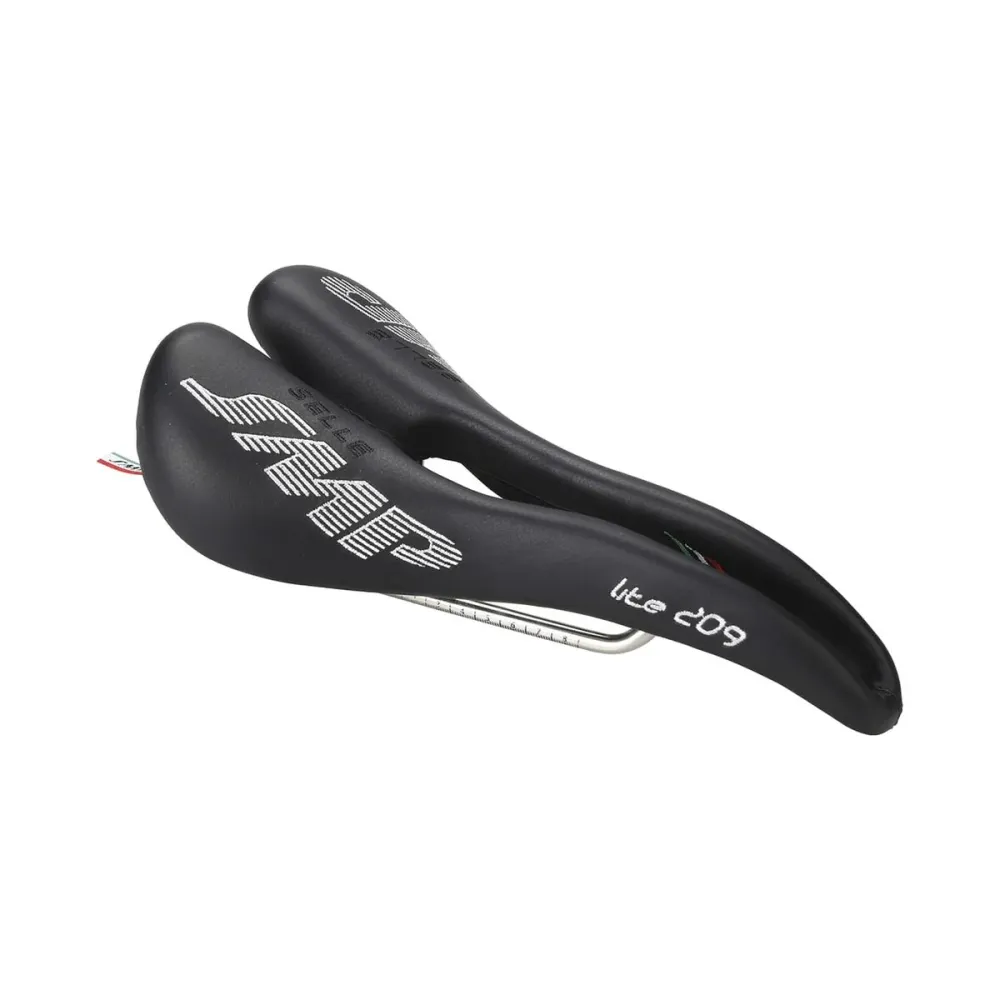 Zadel SMP LITE 209 Breedte 139 mm Roestvrijstalen rails Zwart