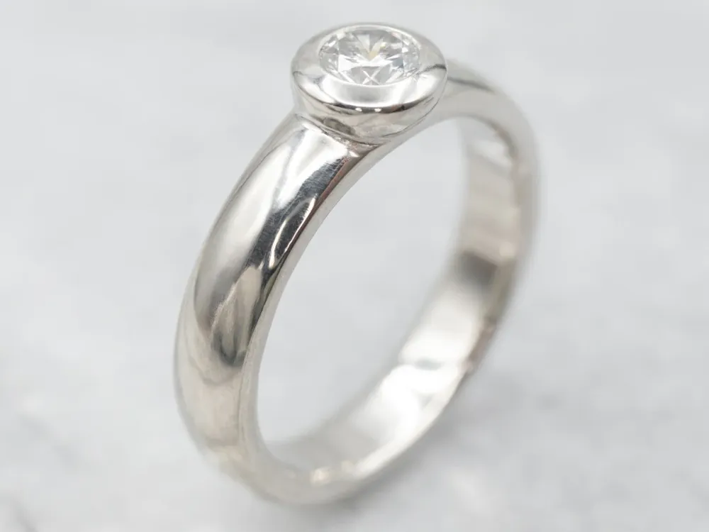 Hittebestendige Platinum Bezel Set Diamond Solitaire Engagement Ring