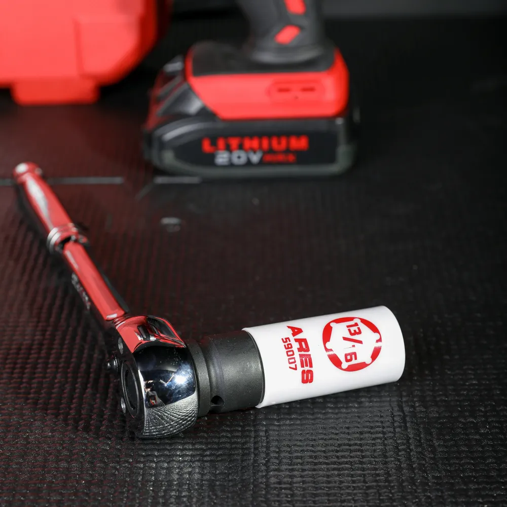 ARES 59007 - 13/16" Non-Marring Impact Lug Nut Socket | Snelle Levering