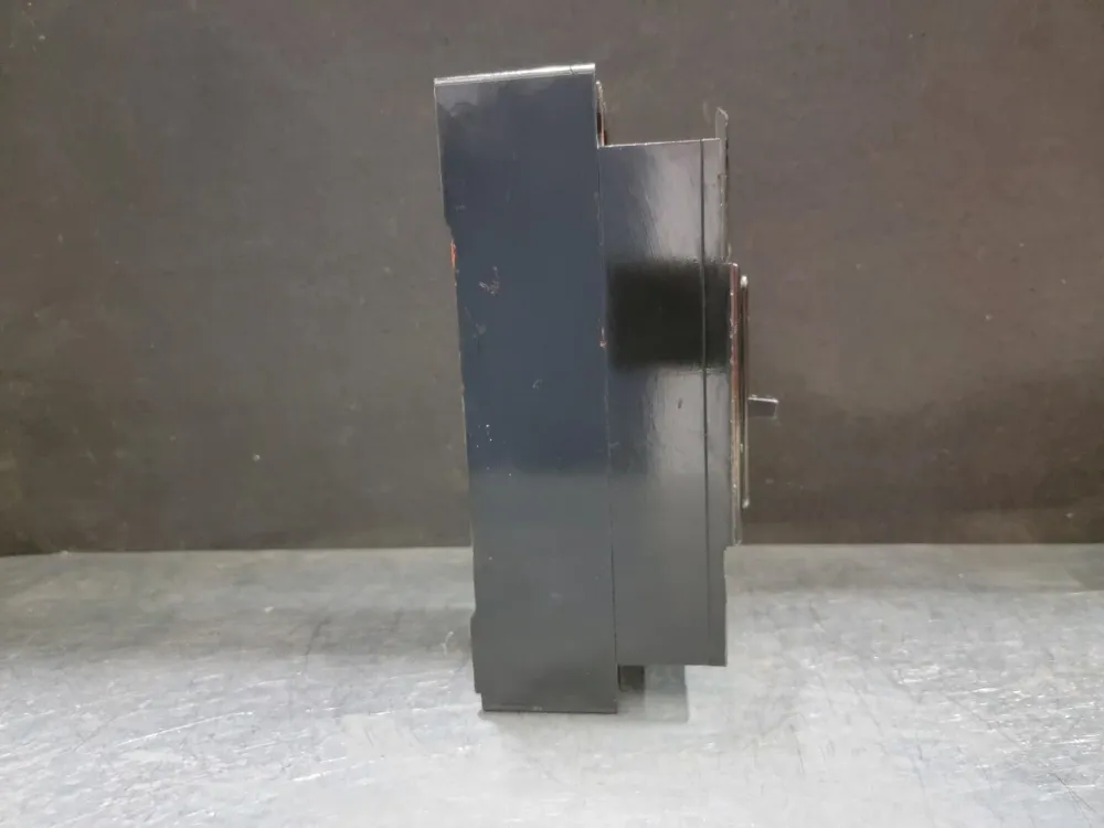 Industrieel Sterk 90 Amp, 3 Pole, 600 Volts Circuit Breaker F3090