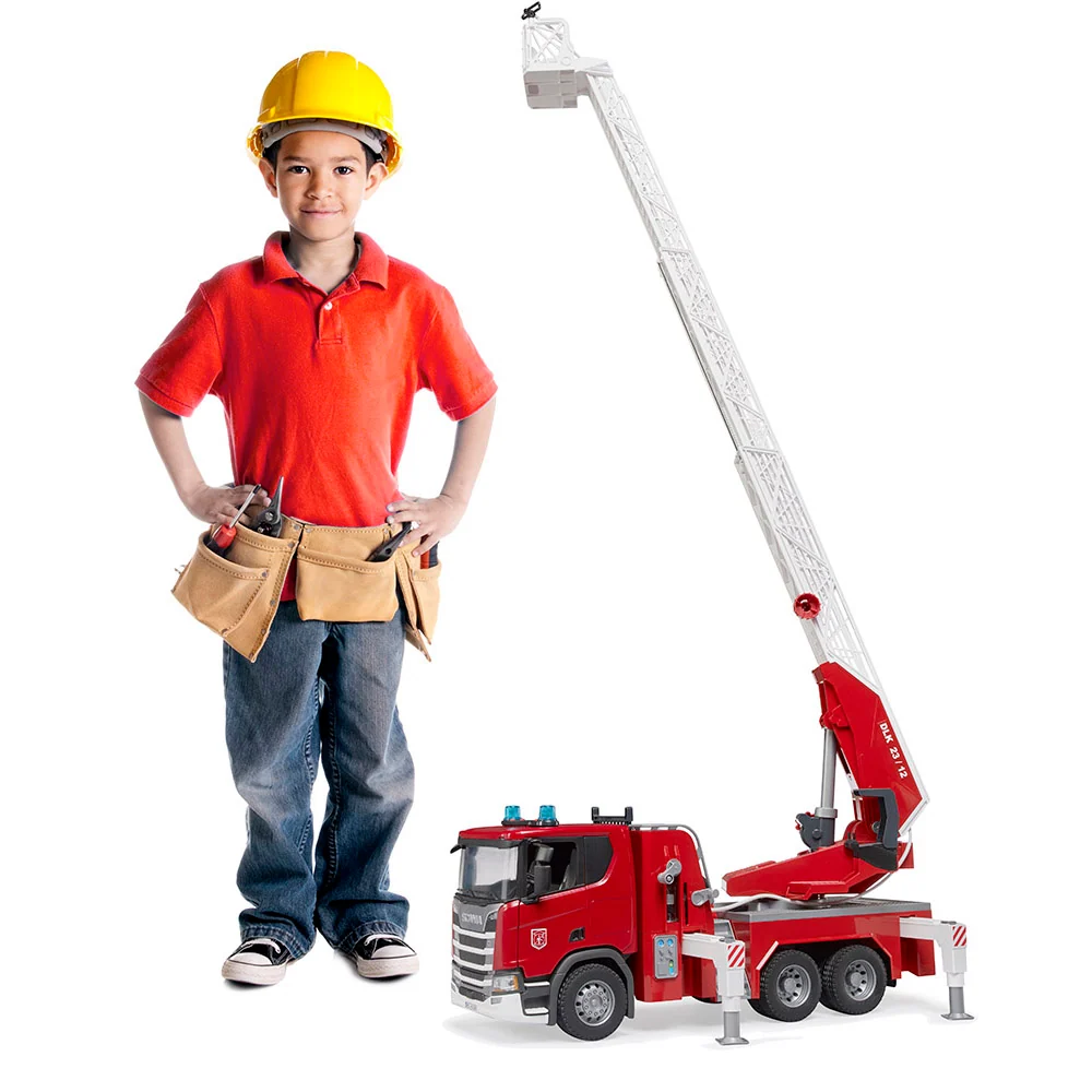 Industrieel Sterk Scania fire truck groot rotating ladder
